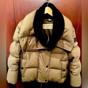 Gorgeous BURBERRY jacket green army down feathers S/P excellent condition